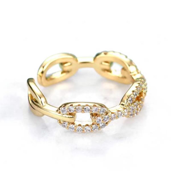 Elegant Mignon Gold Stacking Ring